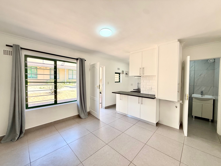 2 Bedroom Property for Sale in Table View Western Cape